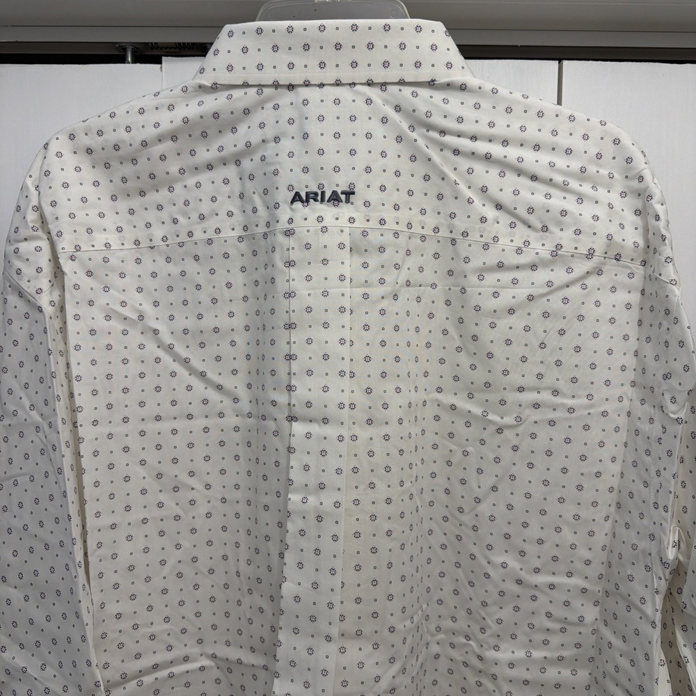 NEW Ariat Wrinkle Free OGDEN Classic Fit‎ L/S Shirt, White, Men's Sz S - Picture 7 of 9